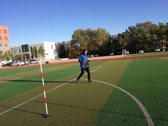 罗斯预计将会在下周一复出 飞往洛杉矶对阵湖人 罗斯预计将会在下周一复出 飞往洛杉矶对阵湖人