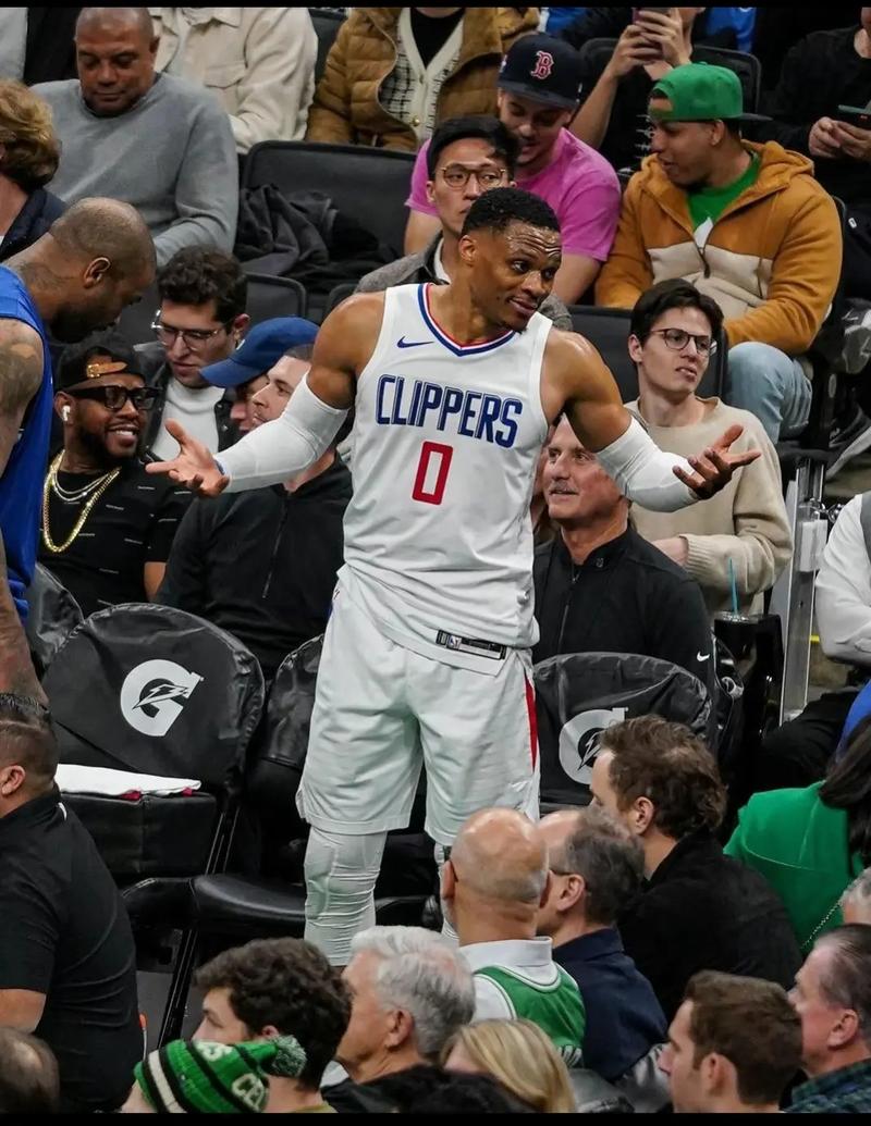 篮球场标准尺寸平面图 篮球场标准尺寸平面图