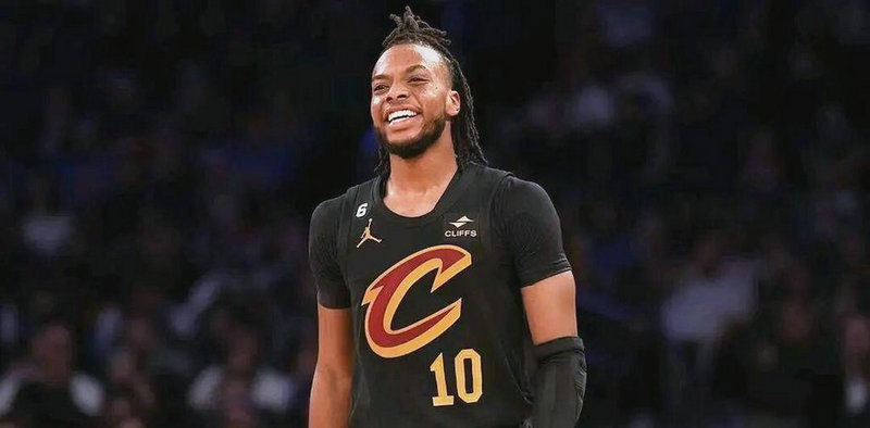 队记骑士对哈尔滕施泰因的回归持开放态度