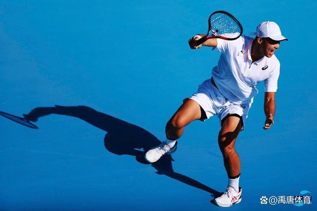 湖人新榜眼第二场就伤 膝盖刺痛退赛将复查