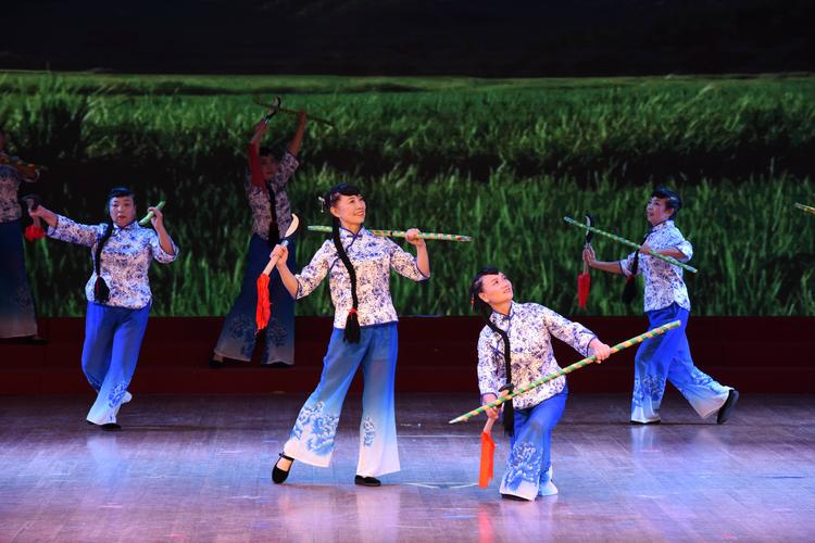 NBA西部决赛G4达拉斯独行侠挑战金州勇士 NBA西部决赛G4达拉斯独行侠挑战金州勇士