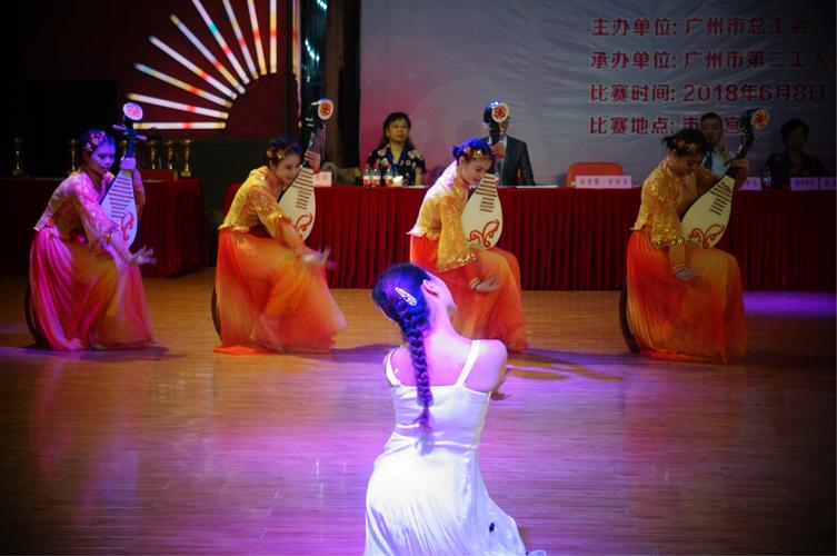 美式橄榄球有多危险 美式橄榄球对身体的要求