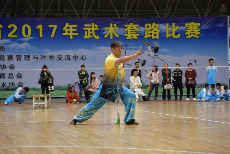 斯特恩谈勒布朗全球不公待他回归家园他主沉浮 斯特恩谈勒布朗全球不公待他回归家园他主沉浮