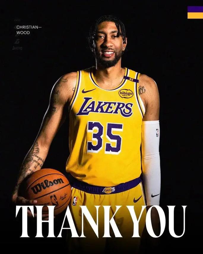 维埃里女友萨塔度假 维埃里女友萨塔度假