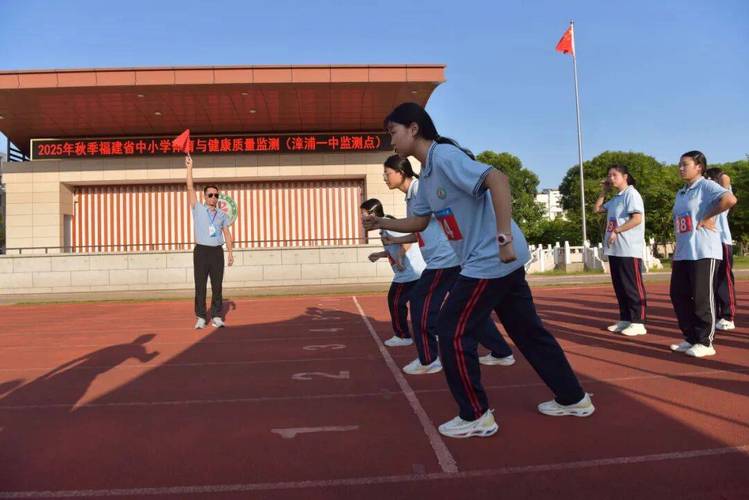 NBA活塞与猛龙对决内线实力碰撞 铁血交锋燃起战火 NBA活塞与猛龙对决内线实力碰撞 铁血交锋燃起战火