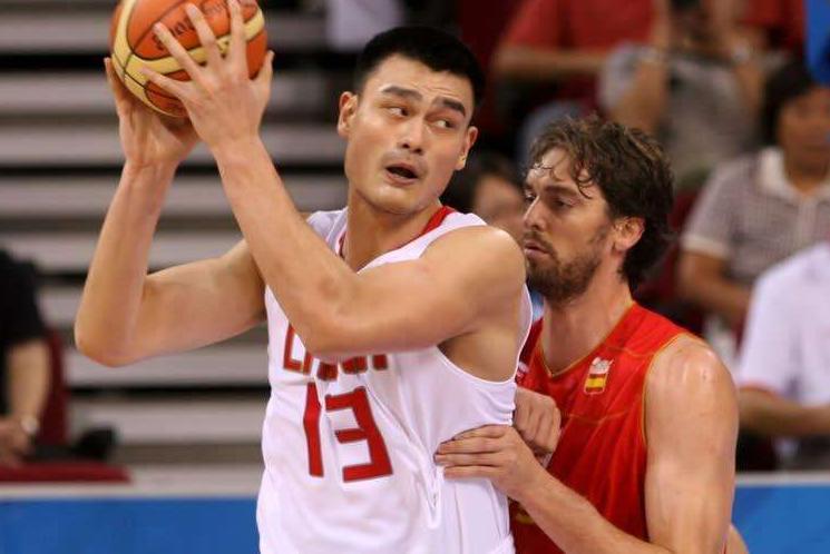 状元主帅备战盛夏富尔茨强化投篮训练 瞄准新季发力点 状元主帅备战盛夏富尔茨强化投篮训练 瞄准新季发力点