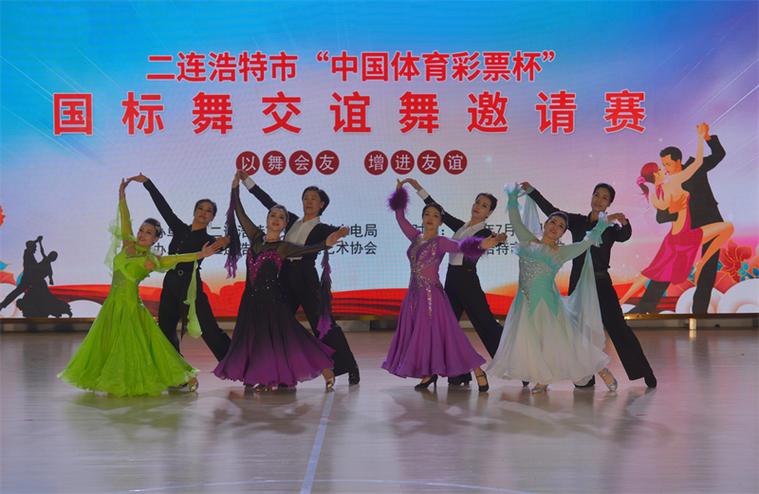 库里总决赛G6右腿惊现肌肉反应真实情况 库里总决赛G6右腿惊现肌肉反应真实情况