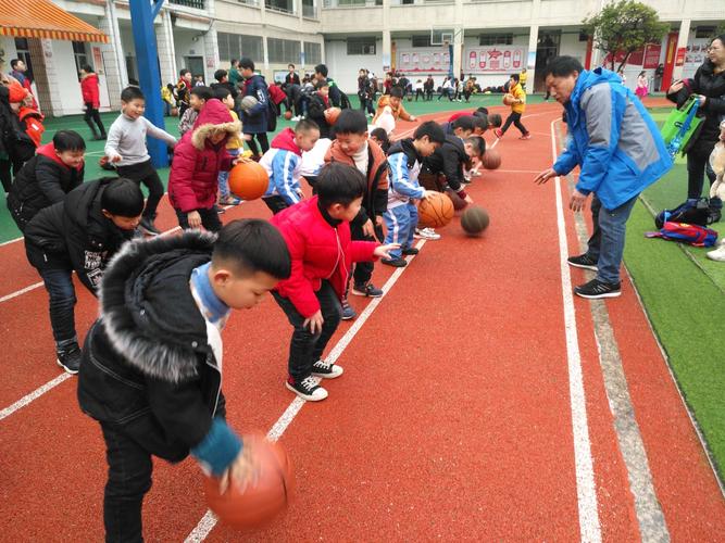 篮球对决活塞对马刺 马刺力争八连胜的征程