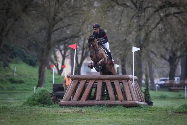 梅西排名第一令人感慨万千 梅西排名第一令人感慨万千