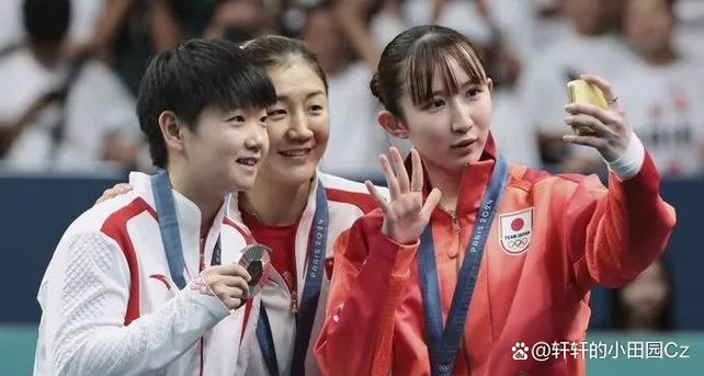 利物浦官方透露克洛普告别战 看台展示巨画纪念他的红军时光