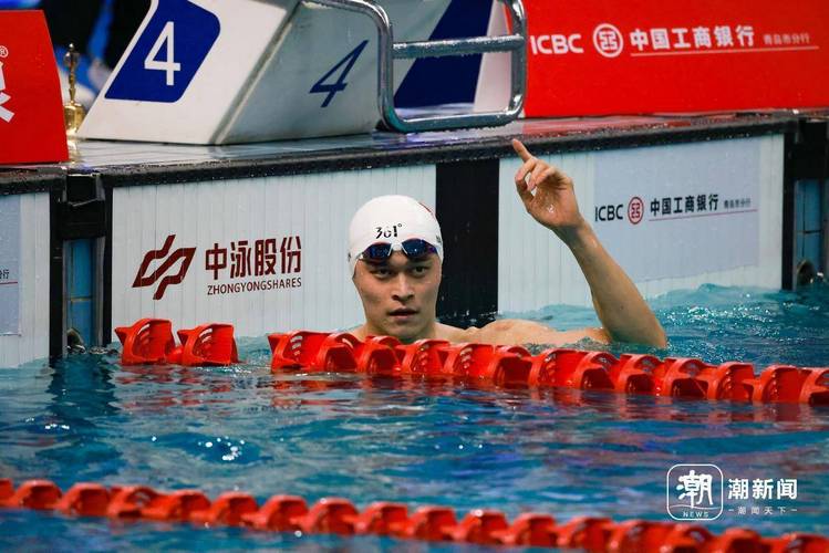 世界足球先生和金球奖哪个荣誉高 世界足球先生和金球奖哪个荣誉高