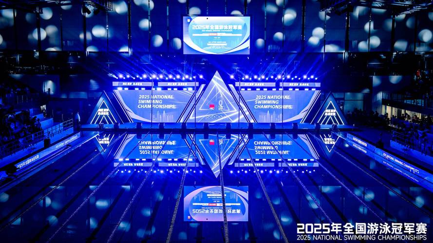 地表最强12人 地表最强12人