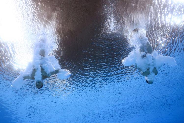 格林威力展现巨星数据助推17+10 库里表现背后的力量