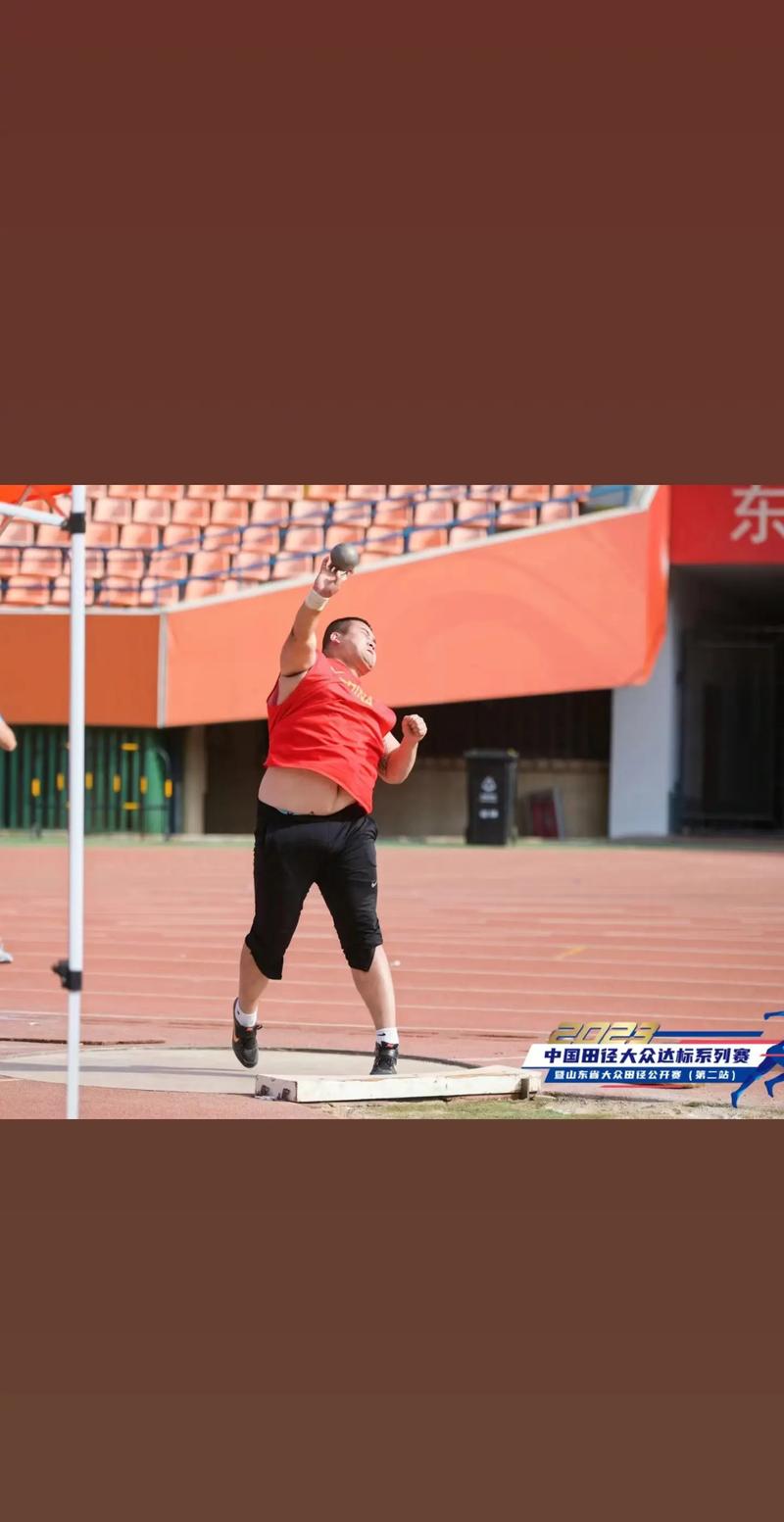 前巴萨高层-小罗差点把梅西坏