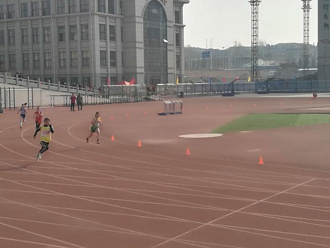 特雷杨表现出色老鹰队多人发挥击败雷霆队取得胜利