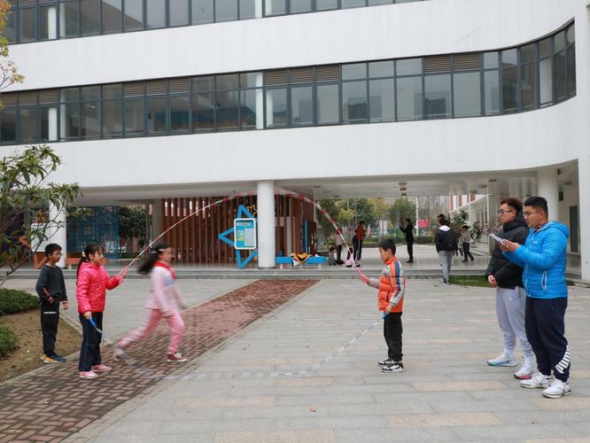 塔图姆身高对比