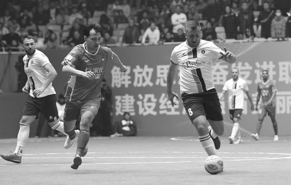 2025年世界拳王是谁 2025年世界拳王是谁