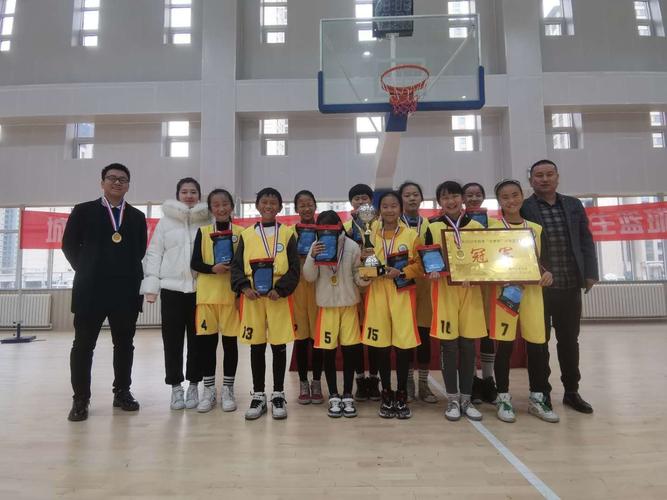 尼克斯阿奴诺比 尼克斯阿奴诺比