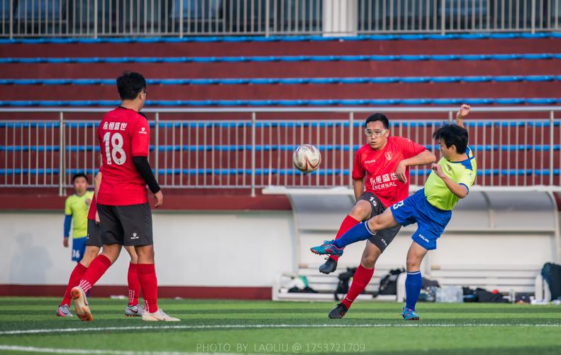 郭艾伦回归男篮12人名单