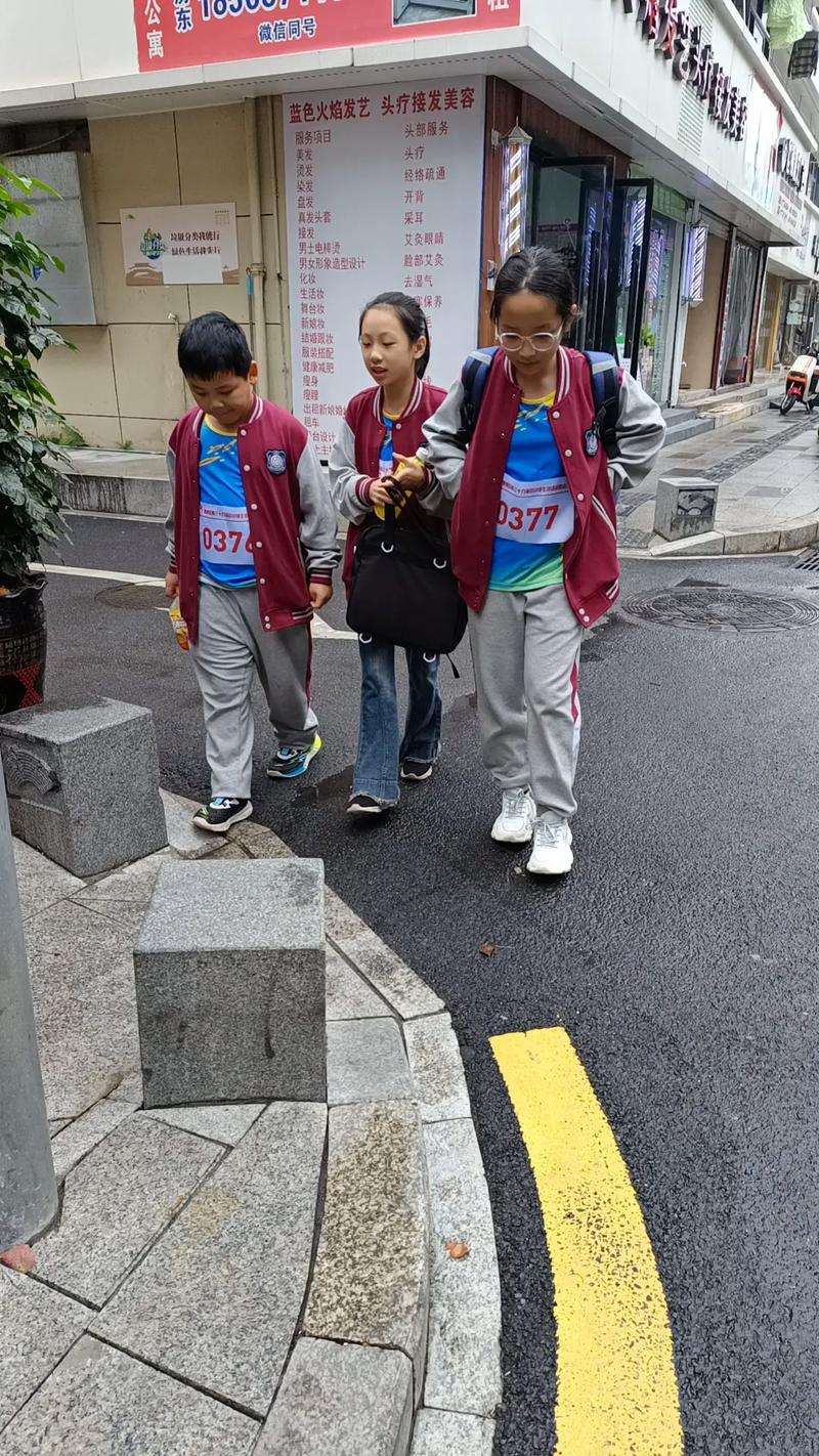 西班牙与摩洛哥(西班牙与摩洛哥接壤吗)