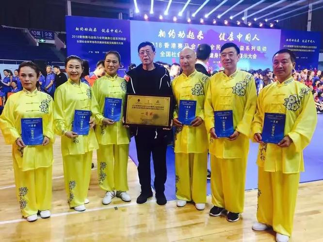 羽毛球双打规则图解 羽毛球双打规则图解