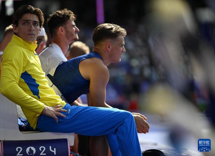 杜兰特扭伤右脚踝 缺席对阵湖人目前归期仍未定