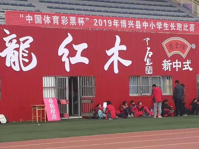 儿童学游泳的技巧与方法 儿童学游泳的技巧与方法