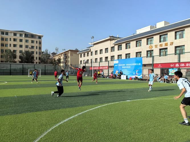 库里克莱与布里奇斯亮眼表现 勇士胜黄蜂