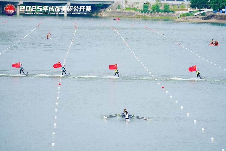 德罗赞率领公牛战胜森林狼武神和华子闪耀赛场数据 德罗赞率领公牛战胜森林狼武神和华子闪耀赛场数据