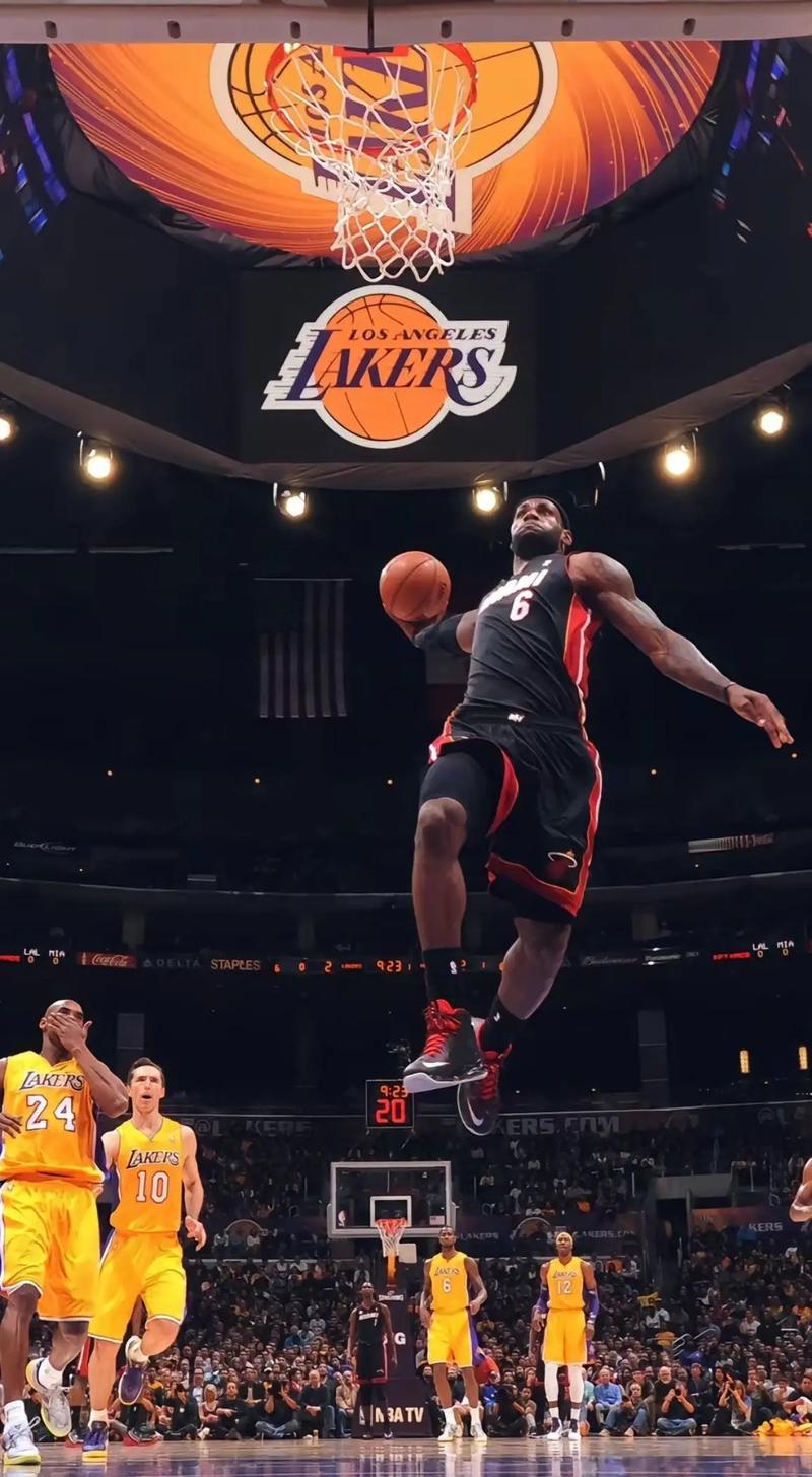 雷古洛思奥特曼 雷古洛思奥特曼第一次任务