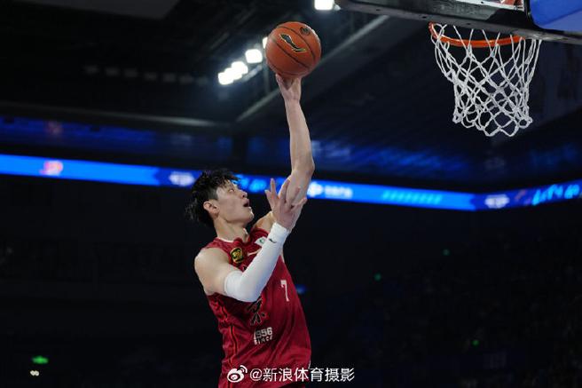 音羽レオン下马 羽音音乐曲 音羽レオン下马 羽音音乐曲