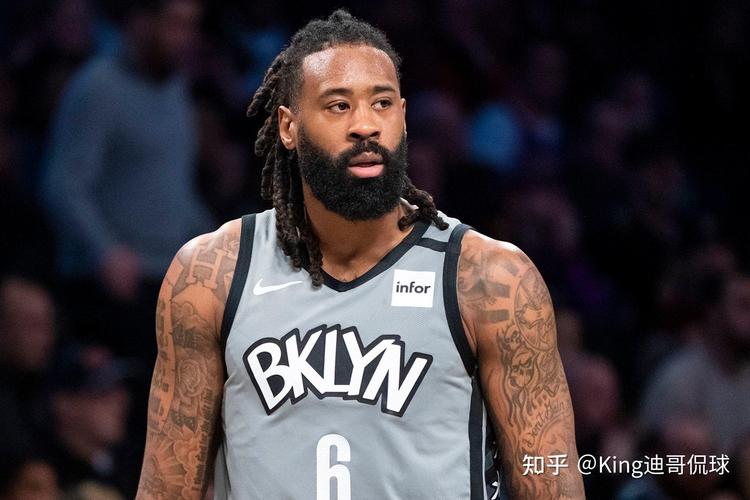 尼克斯新星闪耀考辛斯对决 精彩瞬间不容错过 尼克斯新星闪耀考辛斯对决 精彩瞬间不容错过