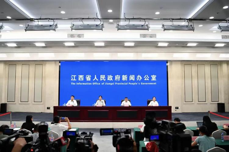 西蒙斯和恩比德可能因保险考虑缺席夏季联赛 西蒙斯和恩比德可能因保险考虑缺席夏季联赛