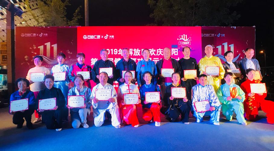 学游泳儿童学游泳的好处 学游泳儿童学游泳的好处