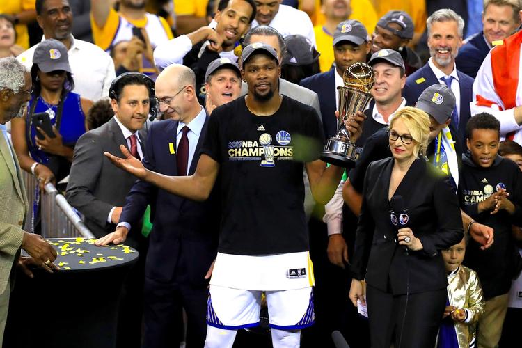 拉塞尔谈入选全明星我努力不让眼泪流下来