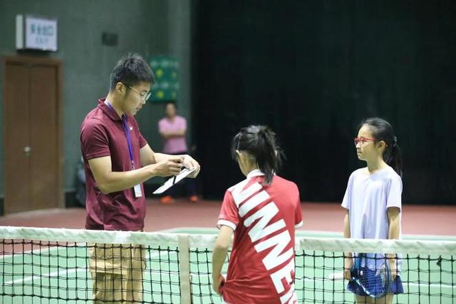 尼克斯内务中立态度 职责范围内不干涉