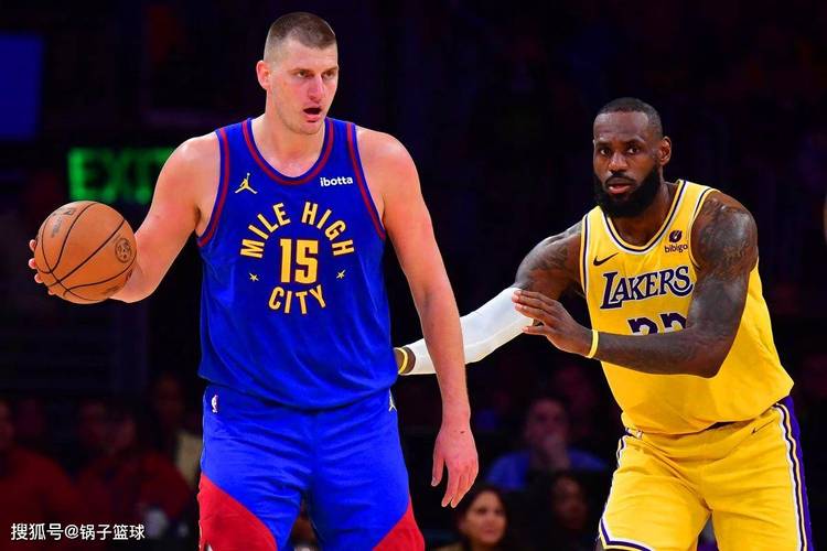 曼城欧洲超级杯 曼城欲欧洲杯前续约福登至2026年 周薪