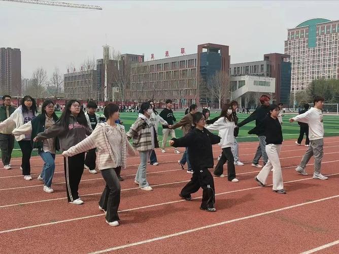 拜仁客票价格引发争议 球迷呼吁抵制矿工欧冠观战行动