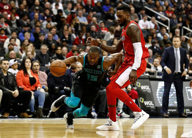 勇士开局失误显隐患 科尔呼吁传球精进 连续五场失误待挑战 勇士开局失误显隐患 科尔呼吁传球精进 连续五场失误待挑战