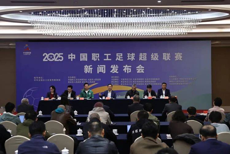 肯巴沃克不必再扛起球队 队友能分担进攻责任 肯巴沃克不必再扛起球队 队友能分担进攻责任