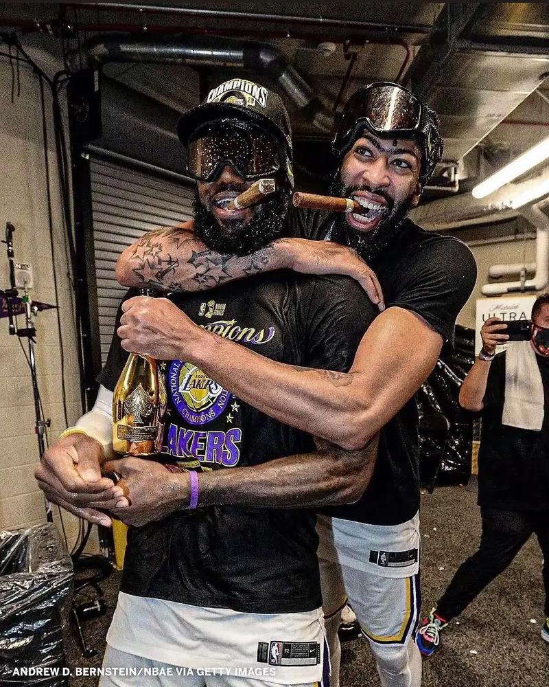 湖人又要首轮打掘金了吗