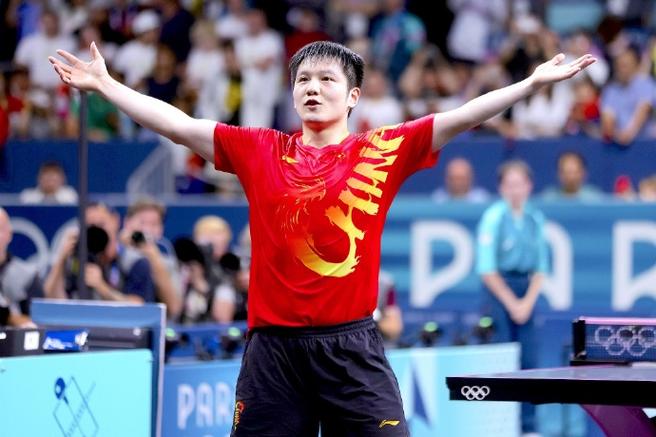 锡安和詹姆斯出色表现 鹈鹕三人组强势击败湖人