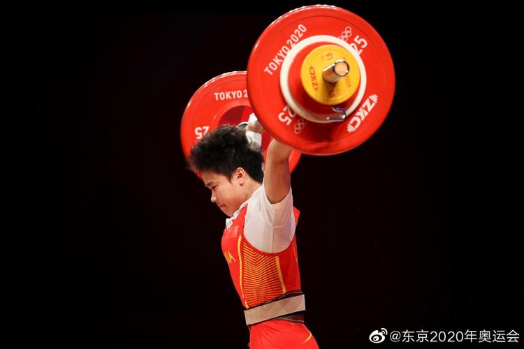 赛马俱乐部靠什么赚钱