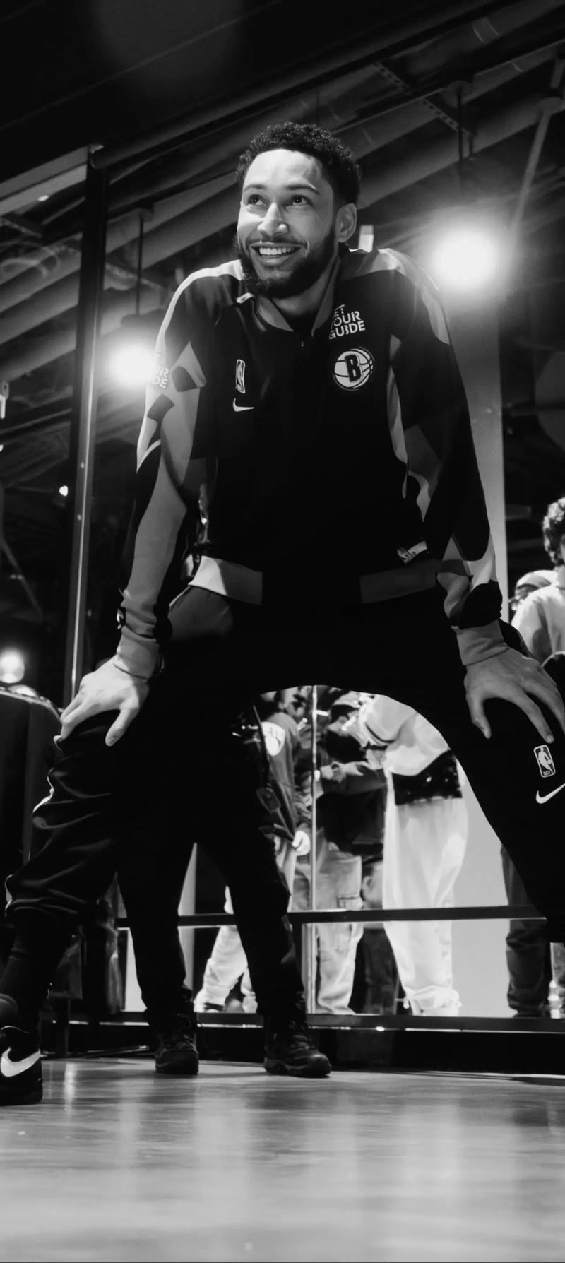 左膝手术致球员伤病连连 赛季报销潮来袭波及众多巨星 左膝手术致球员伤病连连 赛季报销潮来袭波及众多巨星