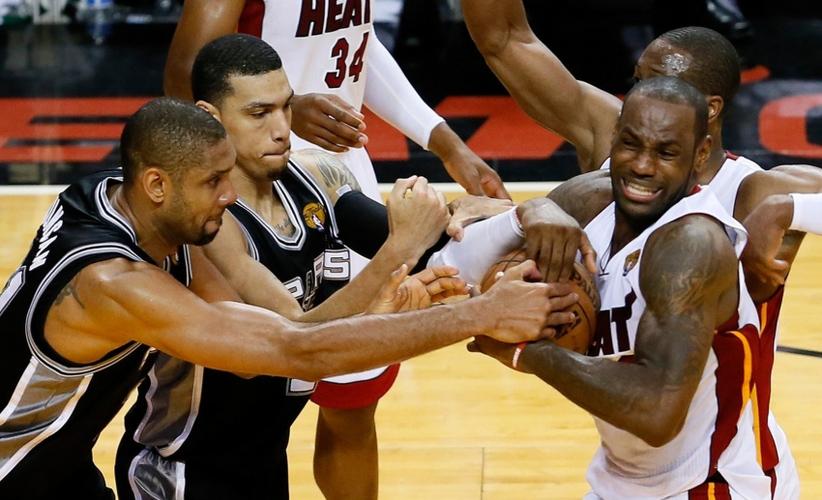 伦纳德怒斥哈登乔治 伦纳德大帽哈登是哪一场