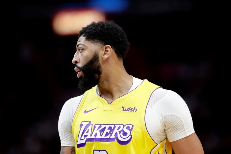 鲁梅尼格和贝肯鲍尔 鲁梅尼格和贝肯鲍尔什么关系 鲁梅尼格和贝肯鲍尔 鲁梅尼格和贝肯鲍尔什么关系