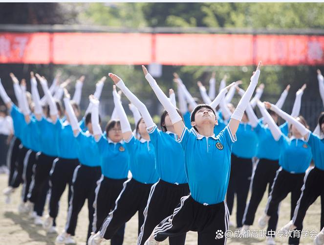 曼联瞄准戴维斯球员契合战术 免签传闻引关注 曼联瞄准戴维斯球员契合战术 免签传闻引关注