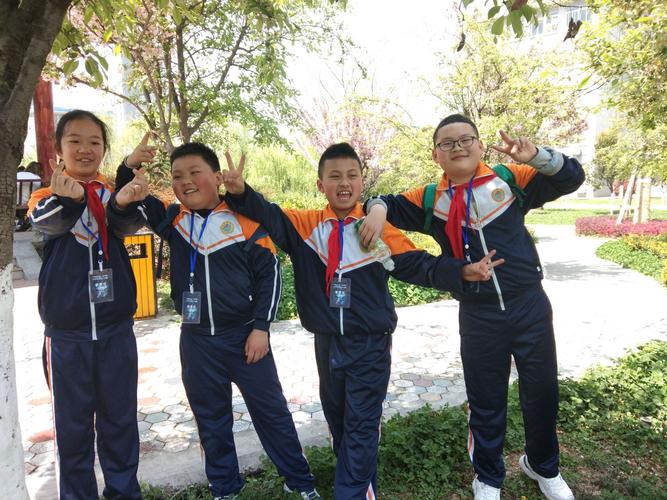 薛思佳 今天砍22分的戴斯是试训外援另三名外援计划9月上旬抵沪