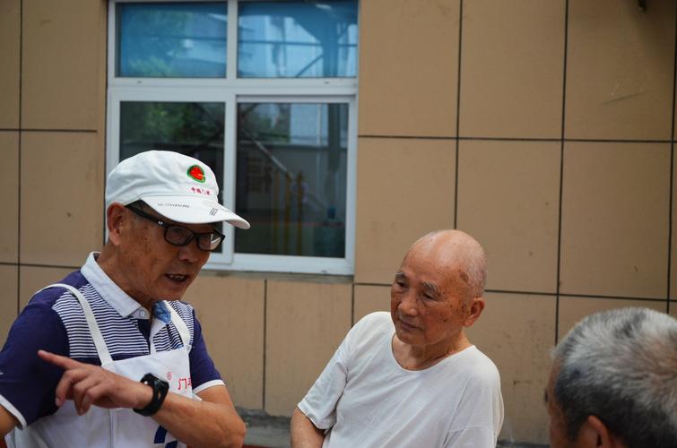 约翰逊助马刺破尼克斯迎连胜 兰德尔爆发全场最高得分助攻破纪录