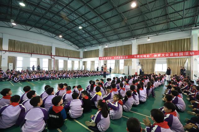 篮球圈动态热议伊格达拉态度成焦点 阿里纳斯落选引讨论